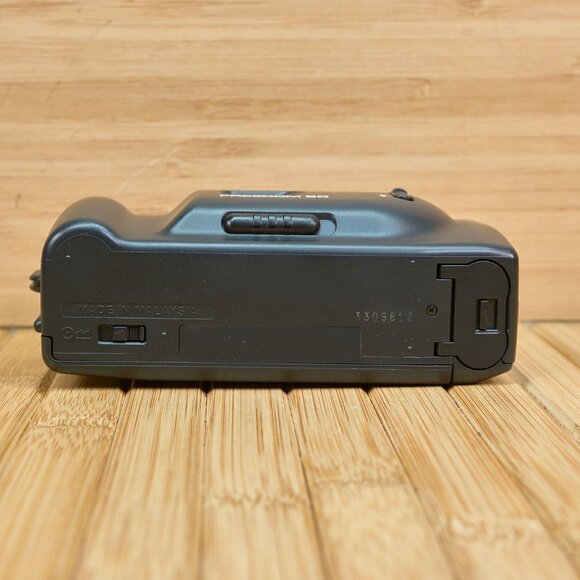 Minolta Freedom 50, Focus Free DX Auto, Point And Shoot 35mm Film Camera - Picture 5 of 6